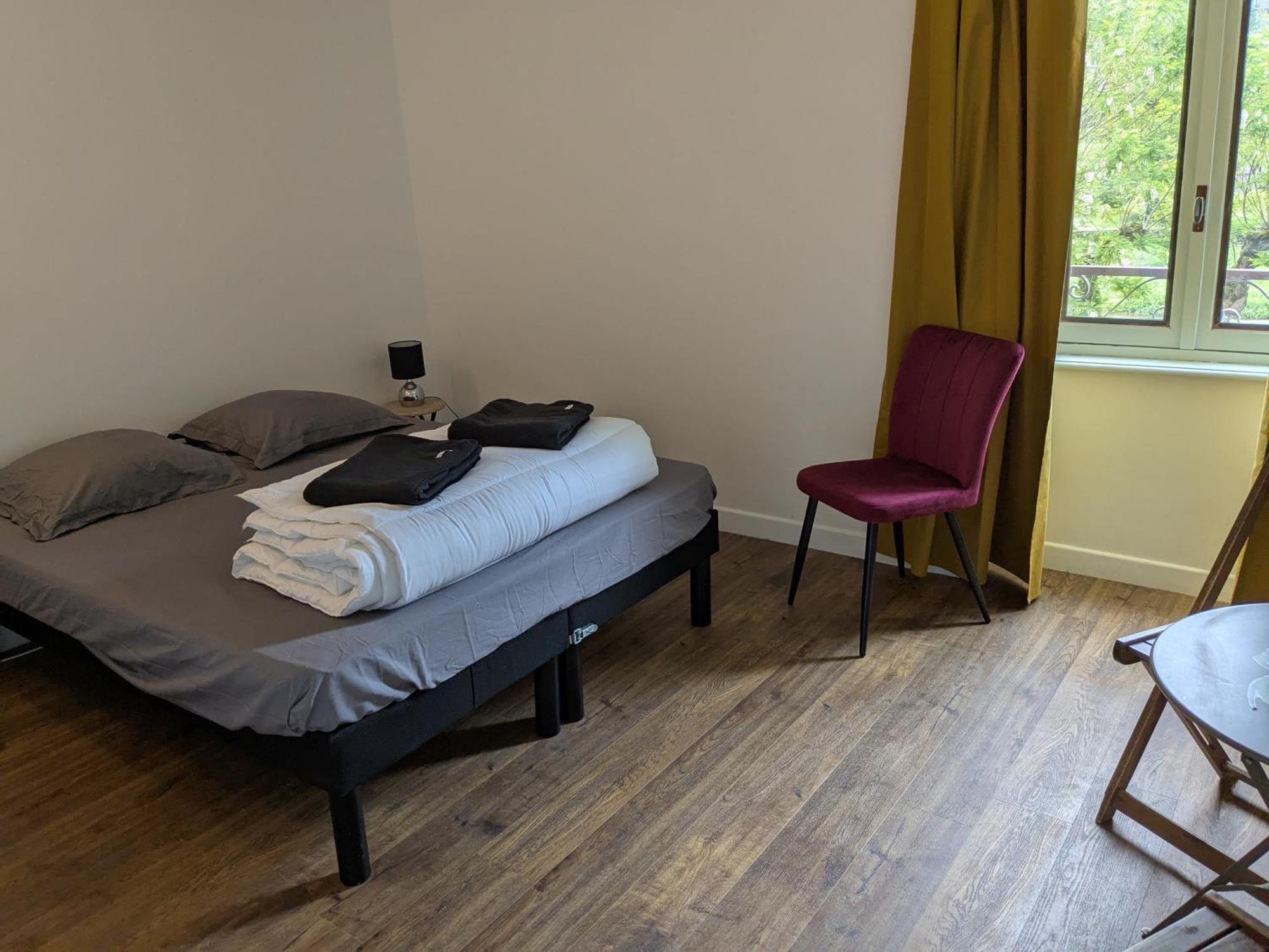 Bed and Breakfast Chez Cornelia à Estaing  Extérieur photo